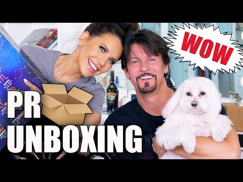 FREE STUFF BEAUTY GURUS GET | Unboxing PR Packages + GIVEAWAY - UC4qk9TtGhBKCkoWz5qGJcGg