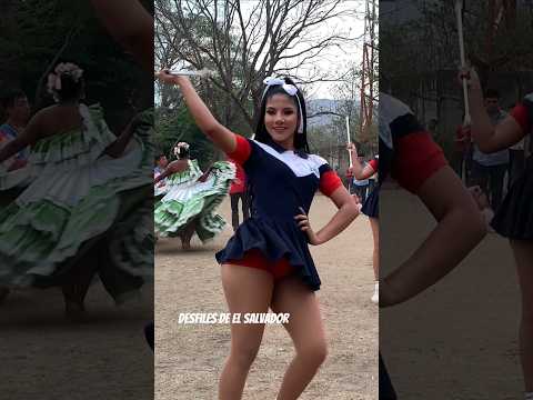 Jahaira Padilla cuando era de Ilobasco Latín Band