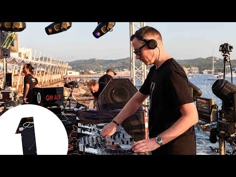 Benji B live at Café Mambo for Radio 1 in Ibiza 2017 - UC-FQUIVQ-bZiefzBiQAa8Fw