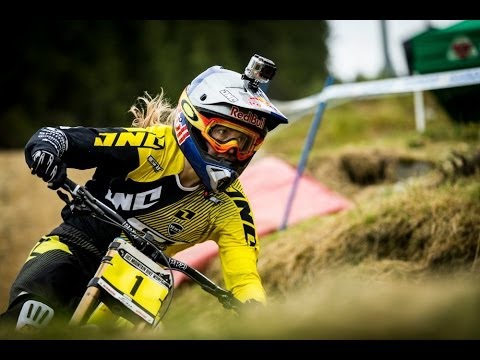 Rachel Atherton Dominates the Women's UCI Mountain Bike World Cup - UCblfuW_4rakIf2h6aqANefA