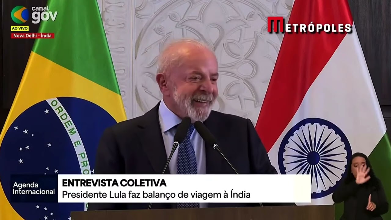 Lula diz que “não pensa” em críticas de evangélicos à ala da escola de samba que o homenageou