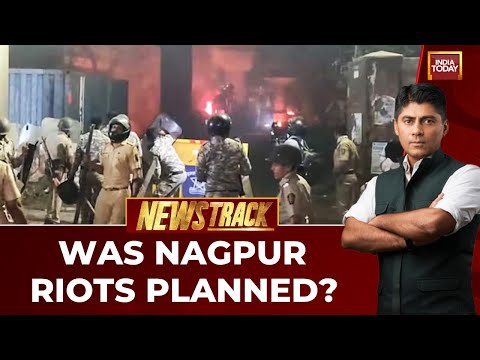 Nagpur Riots: Mob Chants 'Aurangzeb Zindabad', Attacks Police Including Women Constables