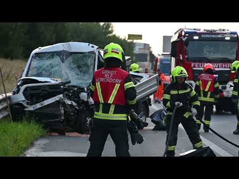 Schwerer Verkehrsunfall auf der A1 Westautobahn bei Vorchdorf