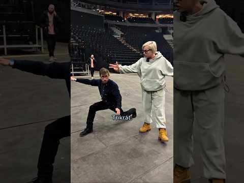 Pártlovka ví, jak se vyprodává... #michalhorak #martinapartlova #forumkarlin