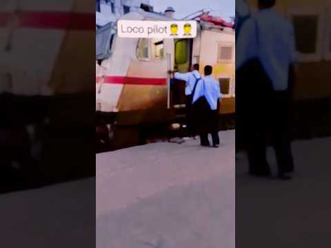 #train 🚂 के ड्राईवर 🔰सीट बेल्ट क्यों नहीं पहनते है!आए जानते हैं #indianrailways #railway #youtube