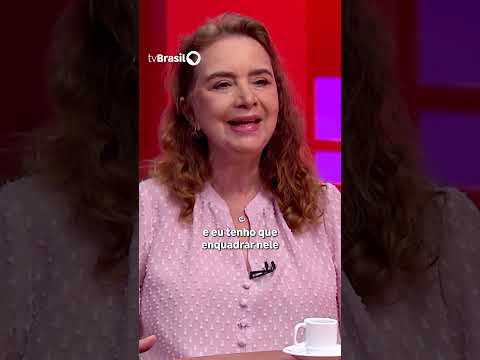 "Ăs vezes, atĂ© o lazer nos cansa", professora LĂșcia Helena GalvĂŁo fala sobre padrĂ”es de felicidade