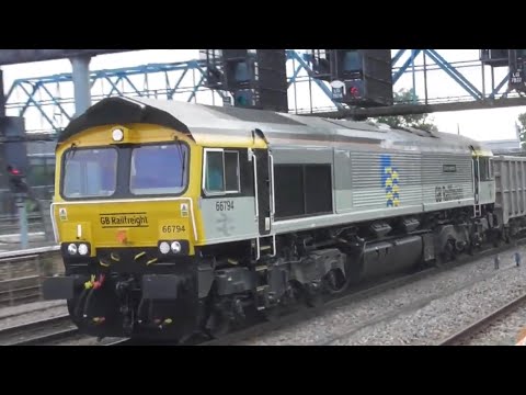Trains at Lincoln Central 24/09/21