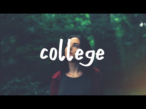 FINNEAS - College (Lyric Video) - UCGY2E83PapX47mviakM_IpQ