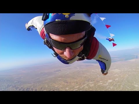 Daring wingsuit flyers compete in this first-ever competition. - UCblfuW_4rakIf2h6aqANefA