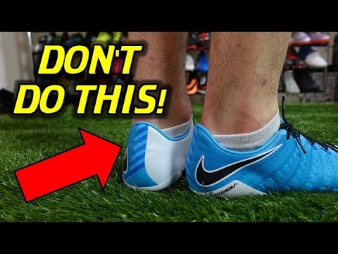 Low-Cut Socks with Soccer Cleats/Football Boots - DON'T DO THIS - UCUU3lMXc6iDrQw4eZen8COQ