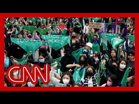 Mexico’s Supreme Court decriminalizes abortion