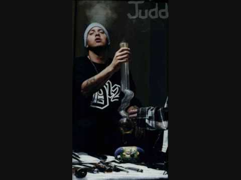 New EminEm Video "Drug Ballad"