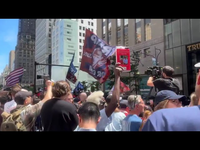 Massive Crowd Gathered Around Trump Tower In NYC To Show Support For Trump