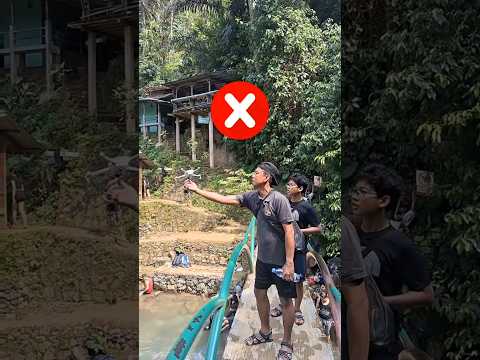 hand catchIng  a drone quickly  | #djimavic #drone - UCQ7mthtgssI9RFaHm0WcRbg