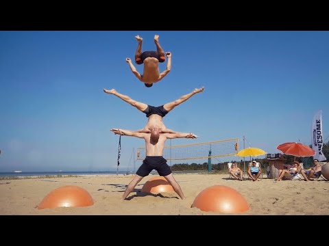 Yoga Ball Tricks and Flips at the Beach  | People are Awesome 2016 - UCIJ0lLcABPdYGp7pRMGccAQ