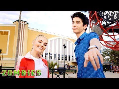 Behind the Scenes: BAMM Cheer Routine | ZOMBIES | Disney Channel - UCw7SNYrYei7F5ttQO3o-rpA