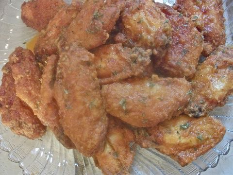 Hot Chicken Wings Recipe- How to make Bangin Buffalo Wings! - UCubwl8dqXbXc-rYE8MOSUnQ