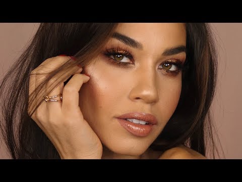 SEXY NEW YEAR'S EVE MAKEUP | NYE Holiday Golden Smokey Eye | Eman - UCaZZh0mI6NoGTlmeI6dbP7Q