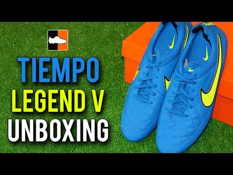 Nike Soar Blue Tiempo Legend V Unboxing - Highlight Pack Boots - UCs7sNio5rN3RvWuvKvc4Xtg