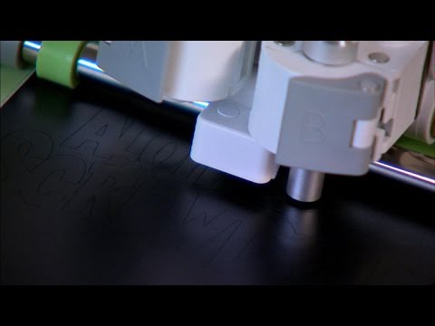 DIY decals for your laptop - UCOmcA3f_RrH6b9NmcNa4tdg