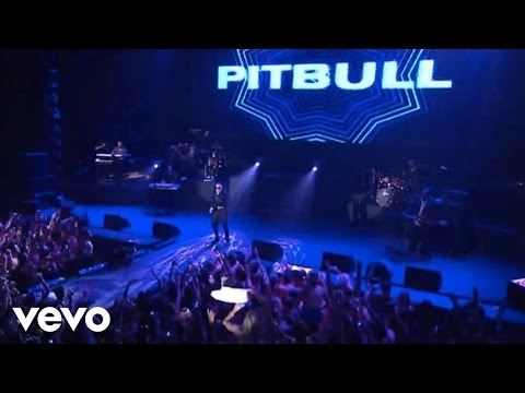 Pitbull - Give Me Everything (VEVO LIVE! Carnival 2012: Salvador, Brazil) - UCVWA4btXTFru9qM06FceSag