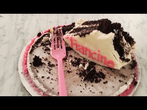 1 YEAR OLD CAKE EATING CHALLENGE - UCtinbF-Q-fVthA0qrFQTgXQ