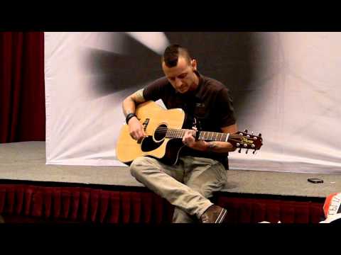 Linkin Park - Sydney Summit - The Messenger - Acoustic Version