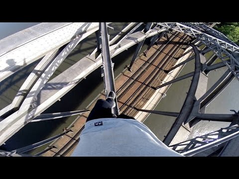 GoPro: Bridge Climb - UCqhnX4jA0A5paNd1v-zEysw