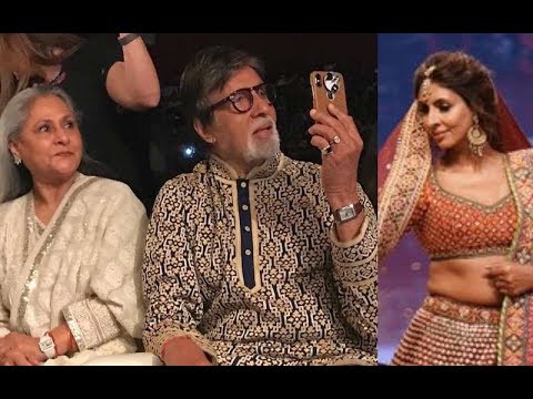 Video - WATCH Bollywood EMOTIONAL! Amitabh Bachchan CHEERS For Daughter Shweta Bachchan As She Walks The Ramp!