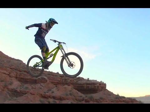 Warm-Up MTB Jump Session - Red Bull Rampage 2014 - UCblfuW_4rakIf2h6aqANefA