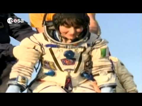 Soyuz TMA-15M landing – highlights - UCIBaDdAbGlFDeS33shmlD0A