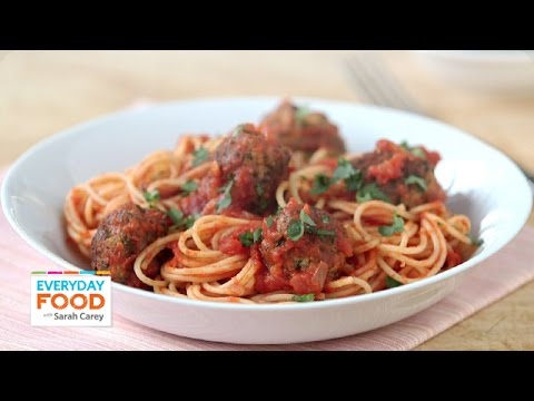 Sriracha-Marinara Sauce with Meatballs - Everyday Food with Sarah Carey - UCl0kP-Cfe-GGic7Ilnk-u_Q