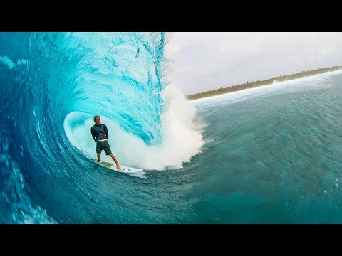 Ian Walsh Surfs Perfect Barrels with World Champ, John John Florence | Distance Between Dreams - UCblfuW_4rakIf2h6aqANefA