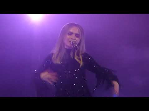 05 -  Sabrina Carpenter - Diamonds Are Forever (Live Clip) @ UC Theatre Taube Family Music Hall