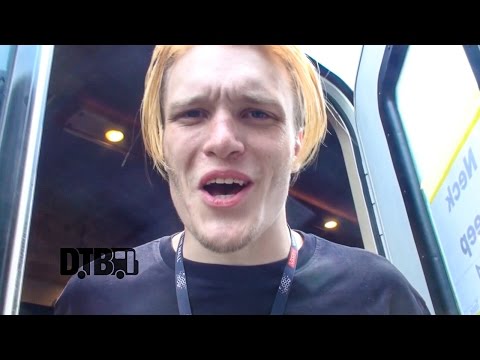 Neck Deep / Ben Barlow - BUS INVADERS Ep. 898 [Warped Edition 2015] - UCybDimFZ3eoUQxSArdqCe9g