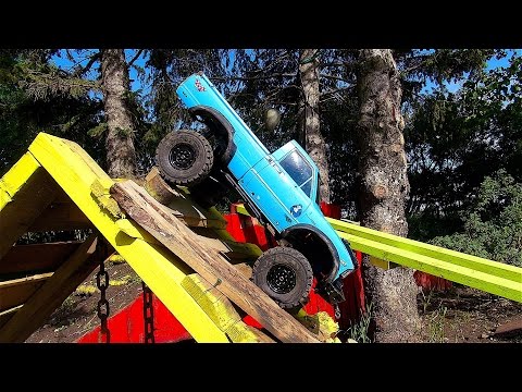 RC ADVENTURES - WiLL iT TiP?! Big Backyard Trail Course - Trail Finder 2 Toyota Hilux 4x4 - UCxcjVHL-2o3D6Q9esu05a1Q