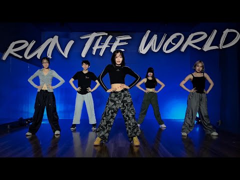 Beyoncé - Run the World (Girls) | Dance Cover by BoBoDanceStudio