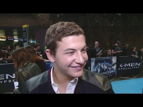 X-Men: Apocalypse's Tye Sheridan talks Cyclops' laser eyes and being looked after by his mum - UCXM_e6csB_0LWNLhRqrhAxg