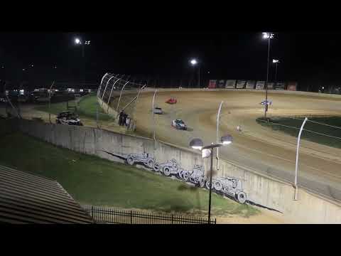 Lawrenceburg Speedway Hornet Feature Race [8/2/25] - dirt track racing video image