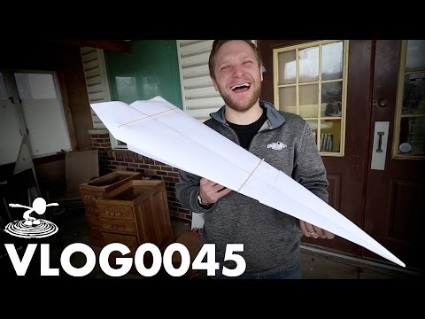 GIANT PAPER AIRPLANE | VLOG0045 - UC9zTuyWffK9ckEz1216noAw