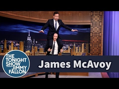 James McAvoy Gives Jimmy a Ride on His Shoulders - UC8-Th83bH_thdKZDJCrn88g