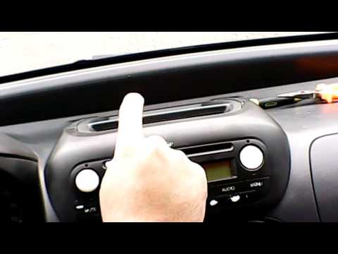 La radio del Fiat Fiorino, come si smonta?