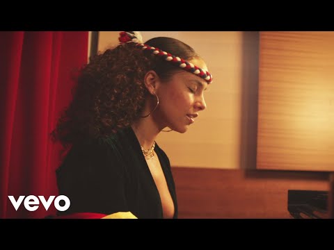 Alicia Keys - Raise A Man (Official Video) - UCETZ7r1_8C1DNFDO-7UXwqw