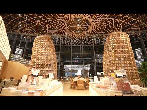 Reading Mi, established in 1991 in China, is a renowned bookstore chain that offers a rich cultural experience through thoughtfully designed multifunctional spaces.