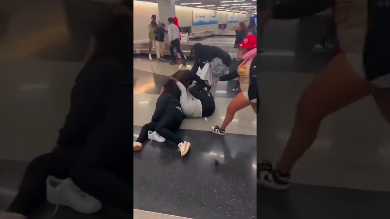 Brawl at airport in Chicago