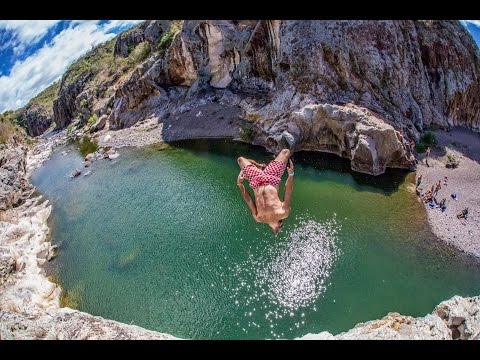 Epic Cliff Jumping in Nicaragua - UCd5xLBi_QU6w7RGm5TTznyQ