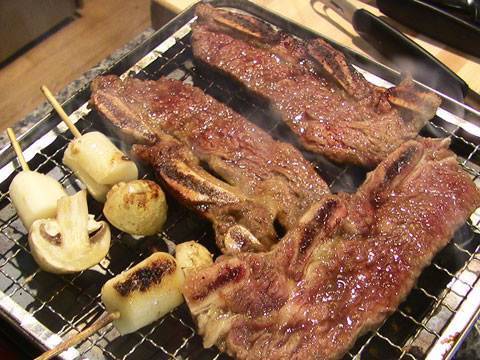 Korean beef barbecue ("LA Galbi": 갈비) - UC8gFadPgK2r1ndqLI04Xvvw