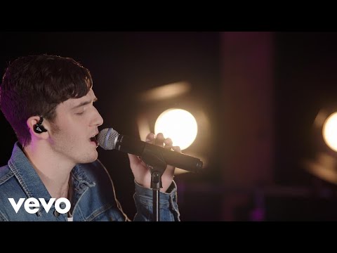 Lauv - Easy Love (Live on the Honda Stage at iHeartRadio Austin) - UC2pmfLm7iq6Ov1UwYrWYkZA