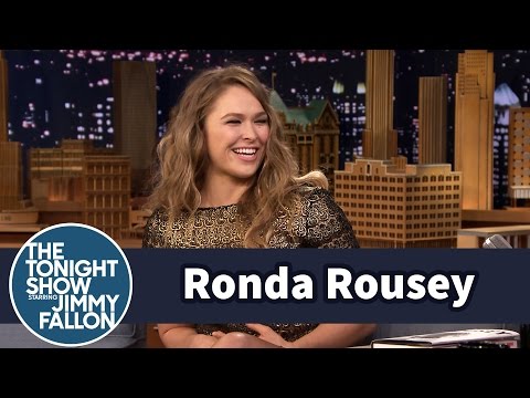 Ronda Rousey Demonstrates Infamous Armbar on Jimmy - UC8-Th83bH_thdKZDJCrn88g