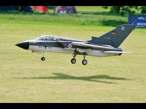 LARGE SCALE SWING WING RC PANAVIA TORNADO AT WESTON PARK RC MODEL AIRCRAFT SHOW - 2014 - UCMQ5IpqQ9PoRKKJI2HkUxEw